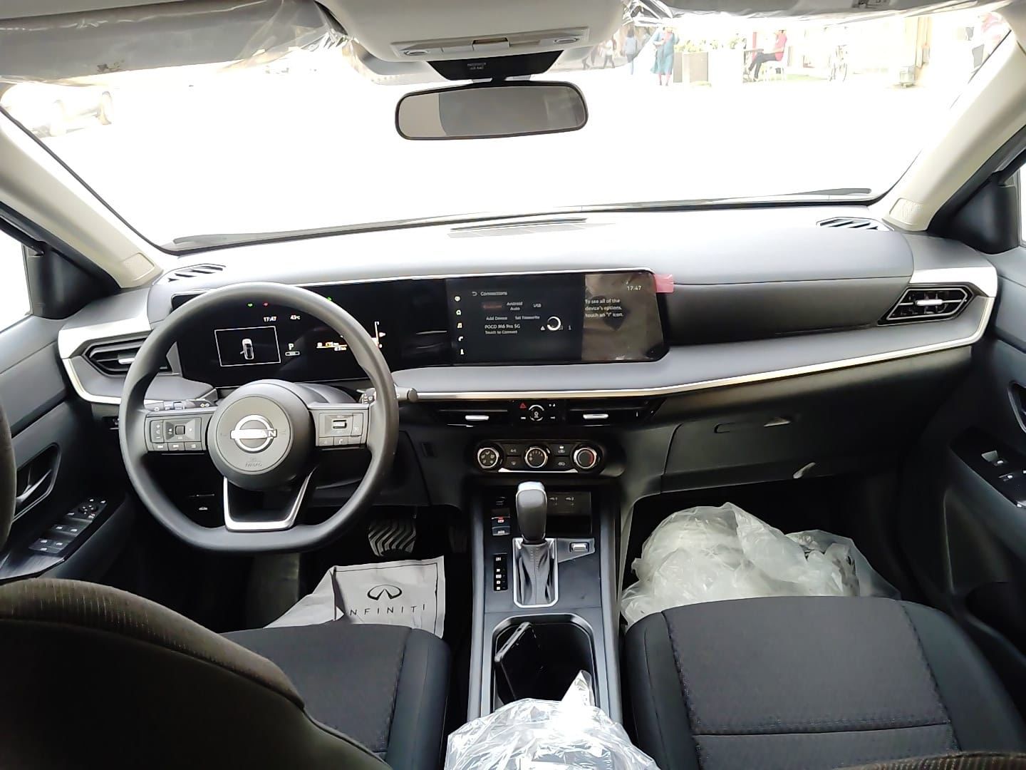 NISSAN KICKS image 2